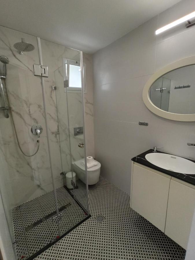 Boutique 22 Guest Rooms 海法 外观 照片