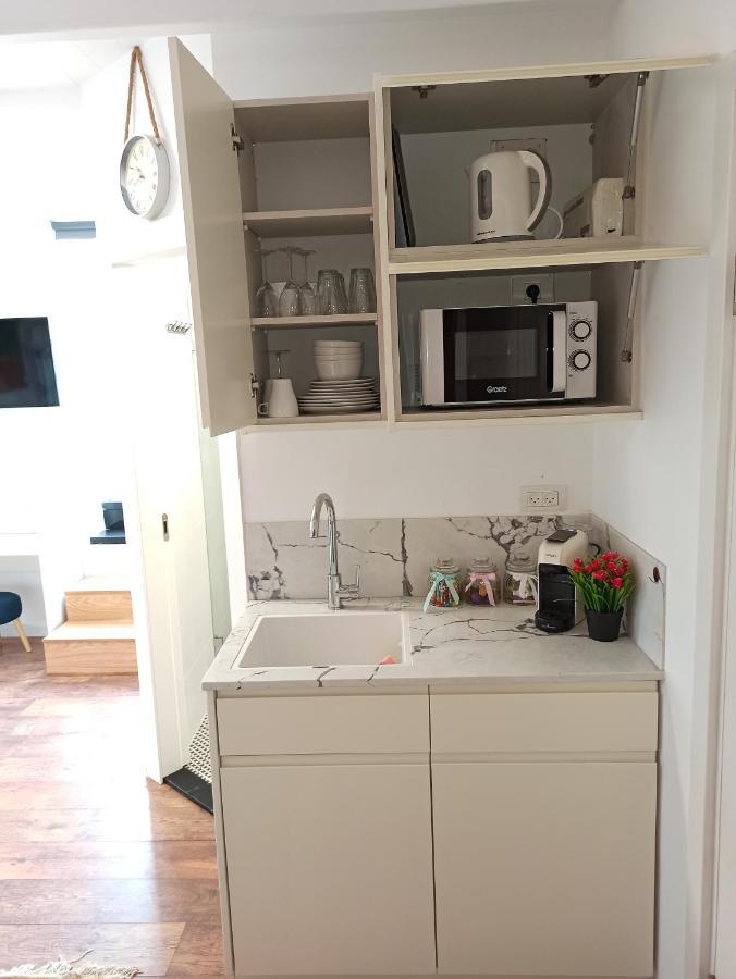 Boutique 22 Guest Rooms 海法 外观 照片