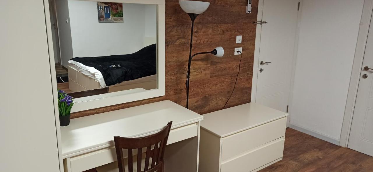 Boutique 22 Guest Rooms 海法 外观 照片