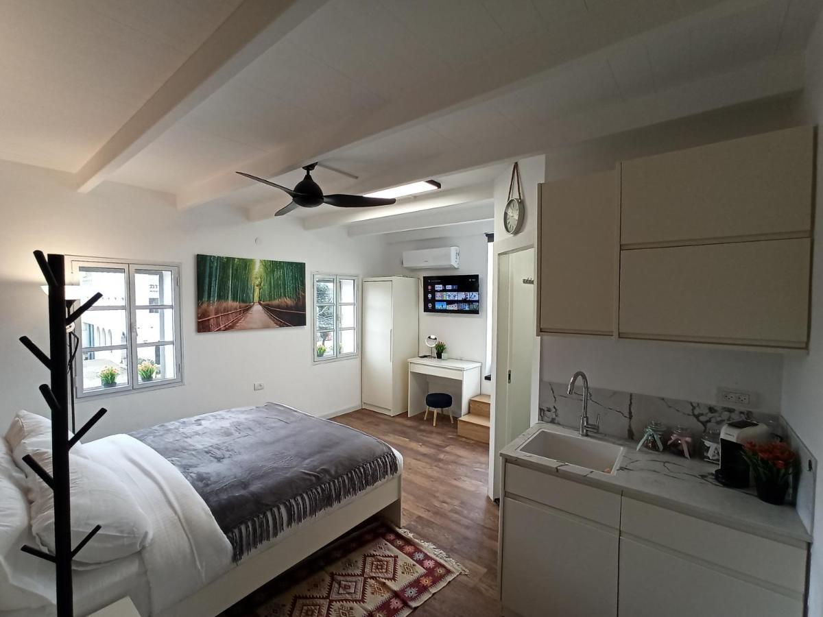 Boutique 22 Guest Rooms 海法 外观 照片
